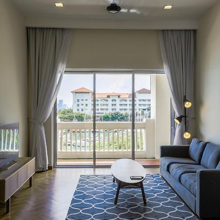 The Straits Quay Marina By Messina Clive Apartment George Town Exterior photo