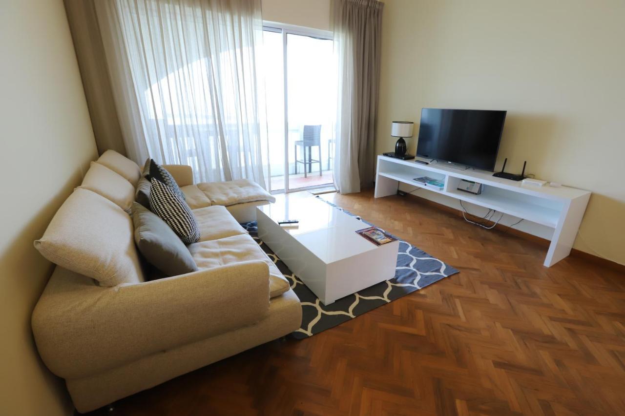 The Straits Quay Marina By Messina Clive Apartment George Town Exterior photo