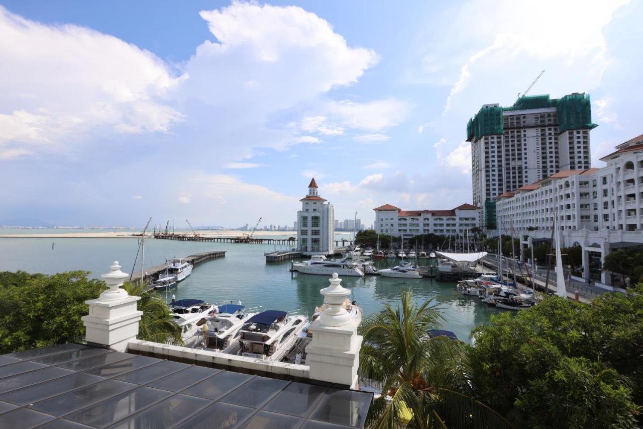 The Straits Quay Marina By Messina Clive Apartment George Town Exterior photo